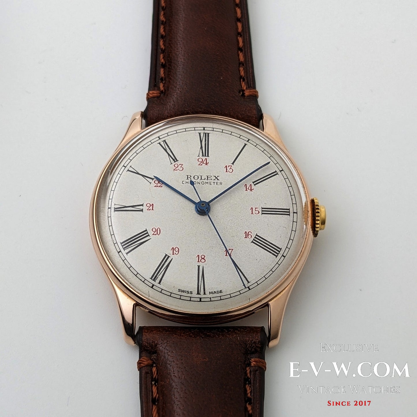 An exceptionally rare early Rolex Chronometer from the pre-Oyster era / Cal 530 /  Ref. 4139 – 14K Gold (c. 1943–1946)