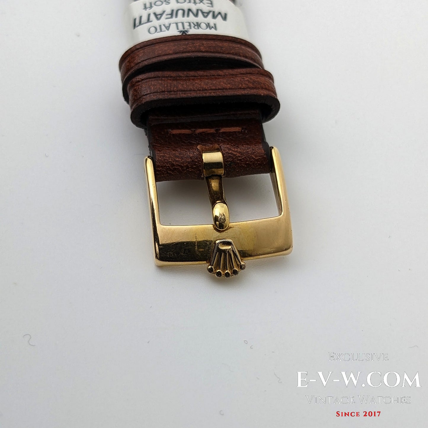 An exceptionally rare early Rolex Chronometer from the pre-Oyster era / Cal 530 /  Ref. 4139 – 14K Gold (c. 1943–1946)