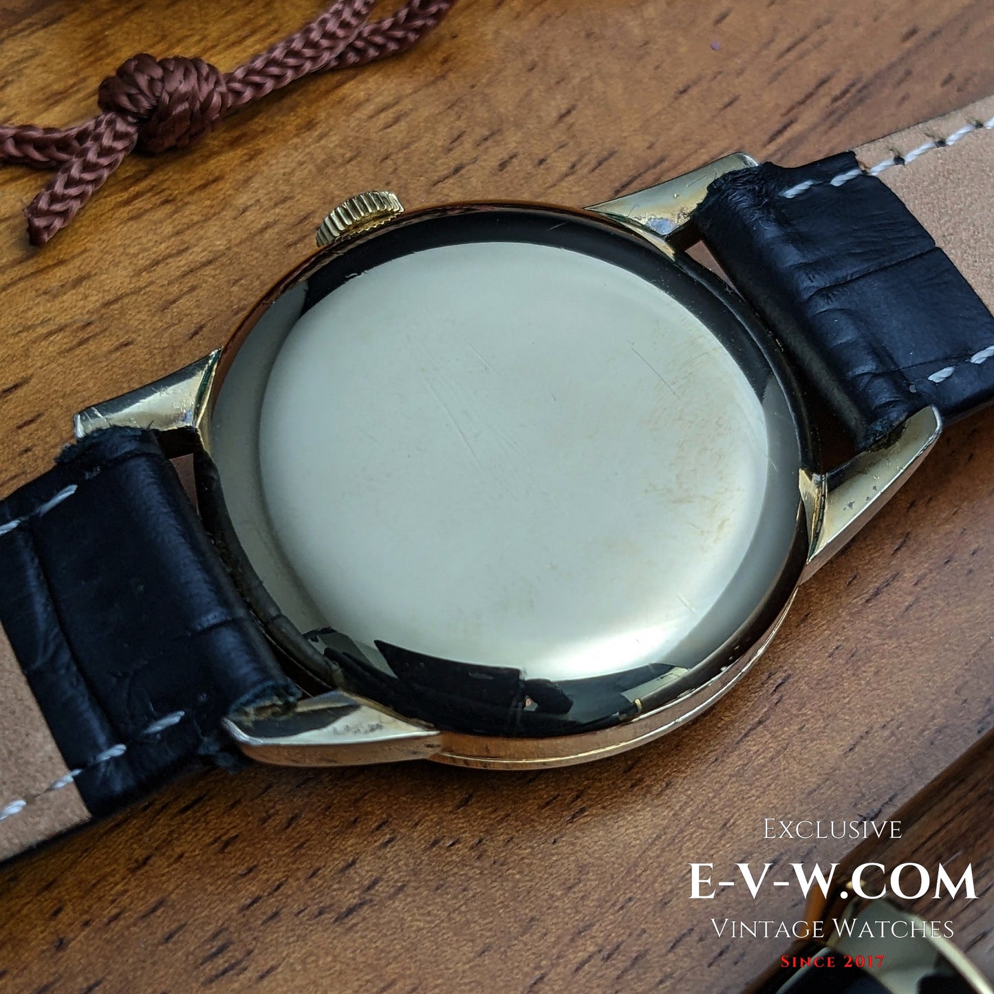 Omega Post-War-Classic/ Ref 2513-2 / Cal. 283 (30T2) / Wristwatch / 80 Microns Gold Plated / Serviced