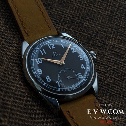 70 Years old Omega Vintage Black Dial | Ref. 2900-1 | Cal 267 (30T2) | Vintage 1956 | Serviced