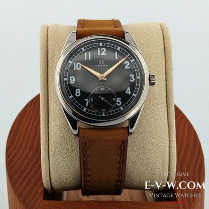 70 Years old Omega Vintage Black Dial | Ref. 2900-1 | Cal 267 (30T2) | Vintage 1956 | Serviced