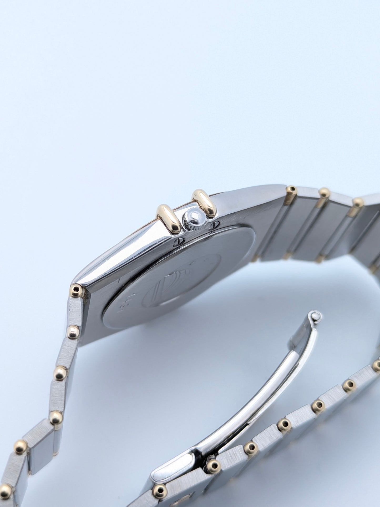 Machen Sie ein Angebot, um dieses Stück vor der offiziellen Veröffentlichung zu kaufen / Omega Constellation Chronometer aus dem Jahr 1982 