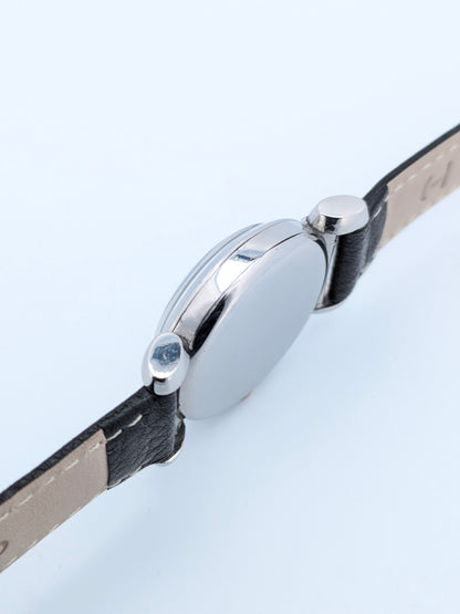 Machen Sie ein Angebot, um dieses Stück vor der offiziellen Veröffentlichung zu kaufen / Omega Scarab – Antik 1935 