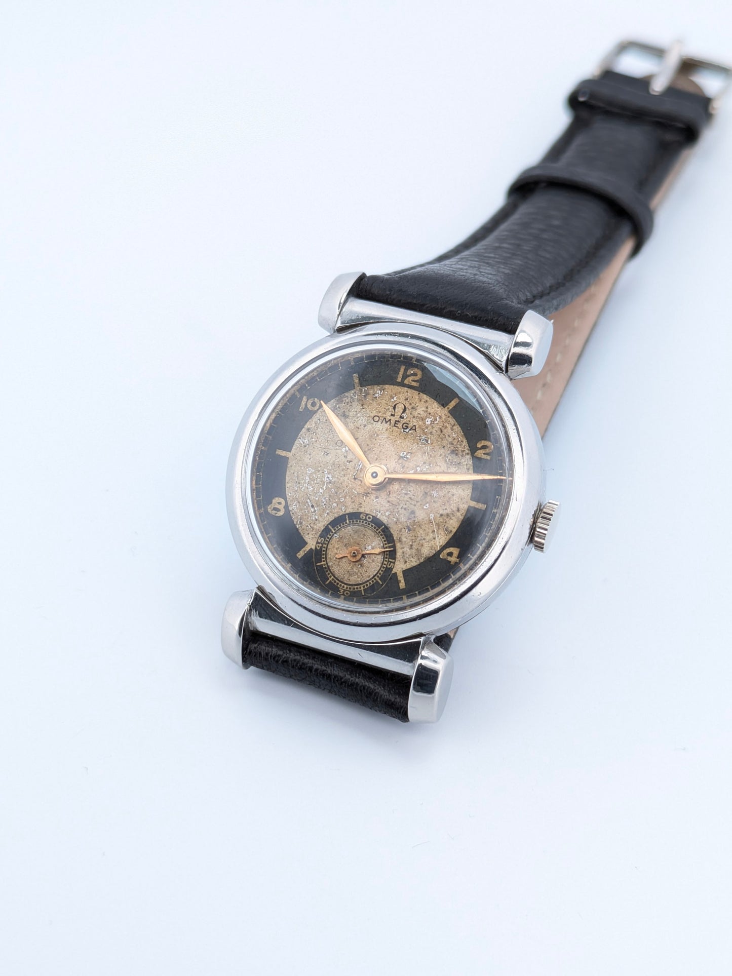 Machen Sie ein Angebot, um dieses Stück vor der offiziellen Veröffentlichung zu kaufen / Omega Scarab – Antik 1935 