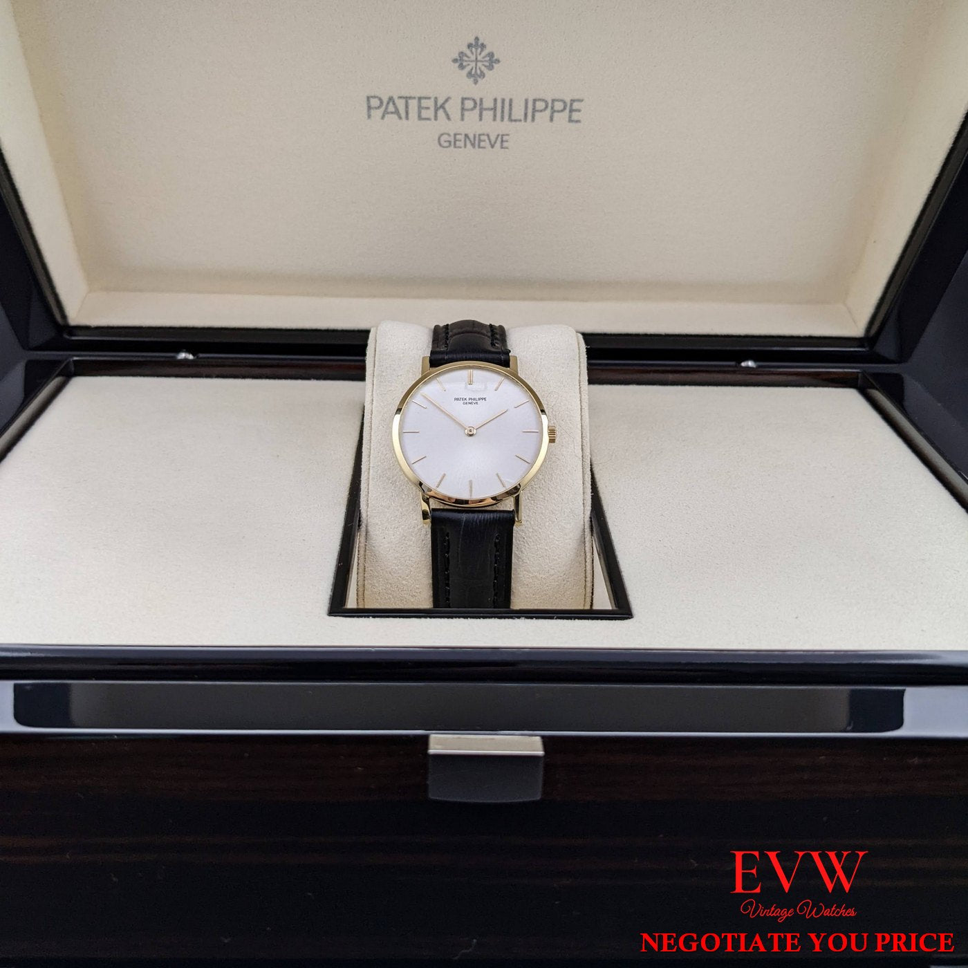 Patek Philippe Calatrava 18K Gold Vintage Watch , calibre 175,ref. 3520