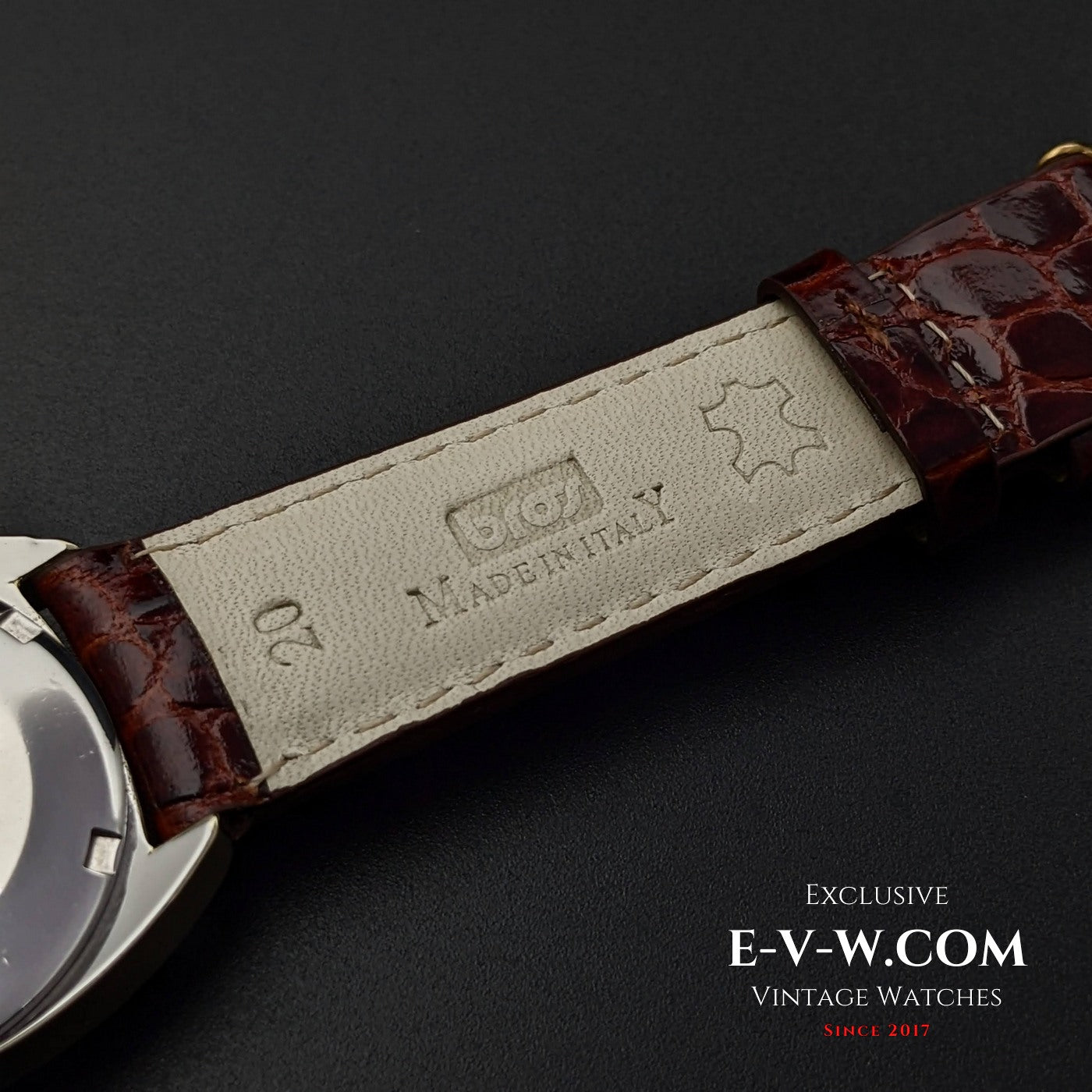 Vintage Omega Constellation C-line Automatic Chronometer / Ref 168017 / Steel Gold / Vintage 1969