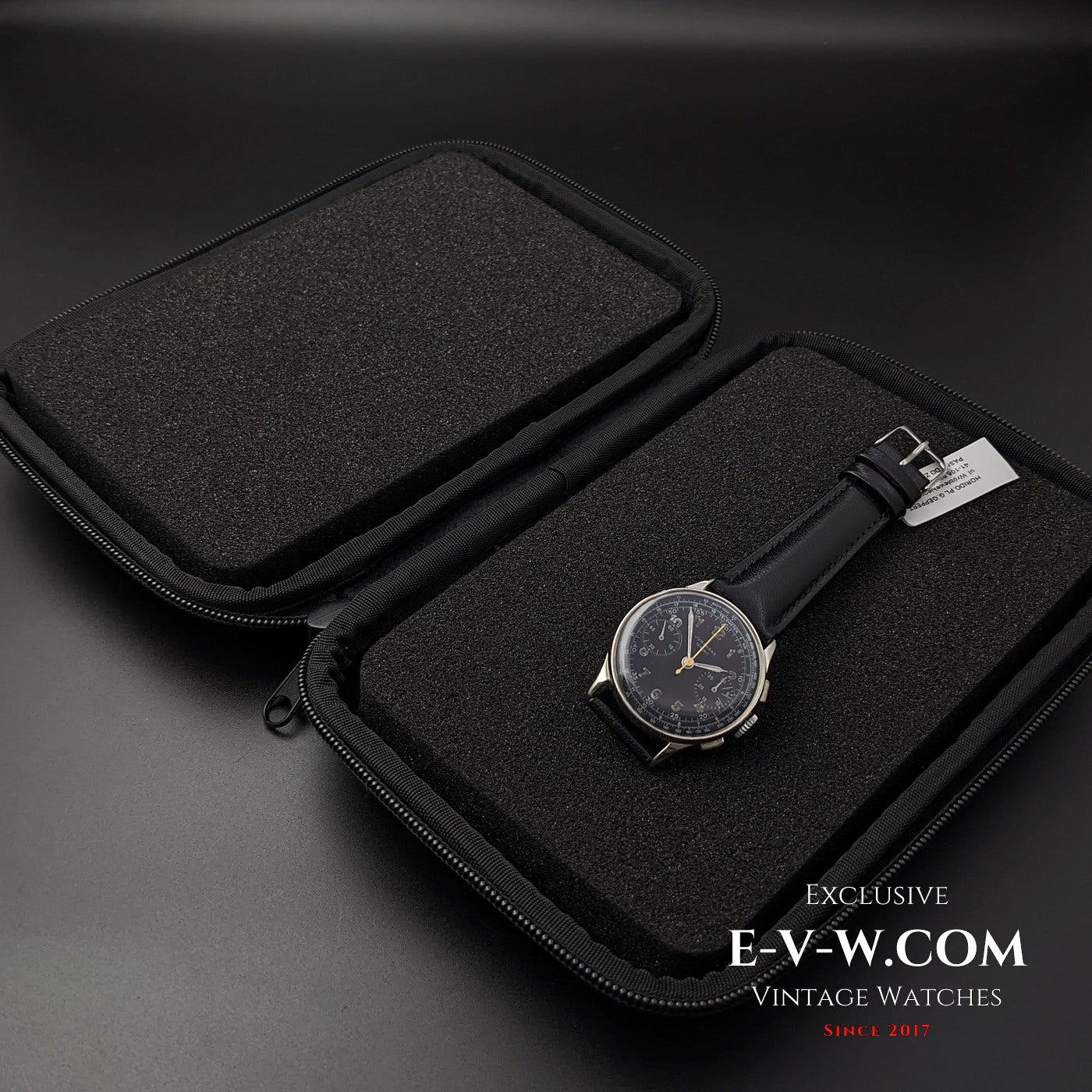 Junghans Rare Chronograph / cal. 88 / Vintage 1940s / Black dial / Fully Serviced