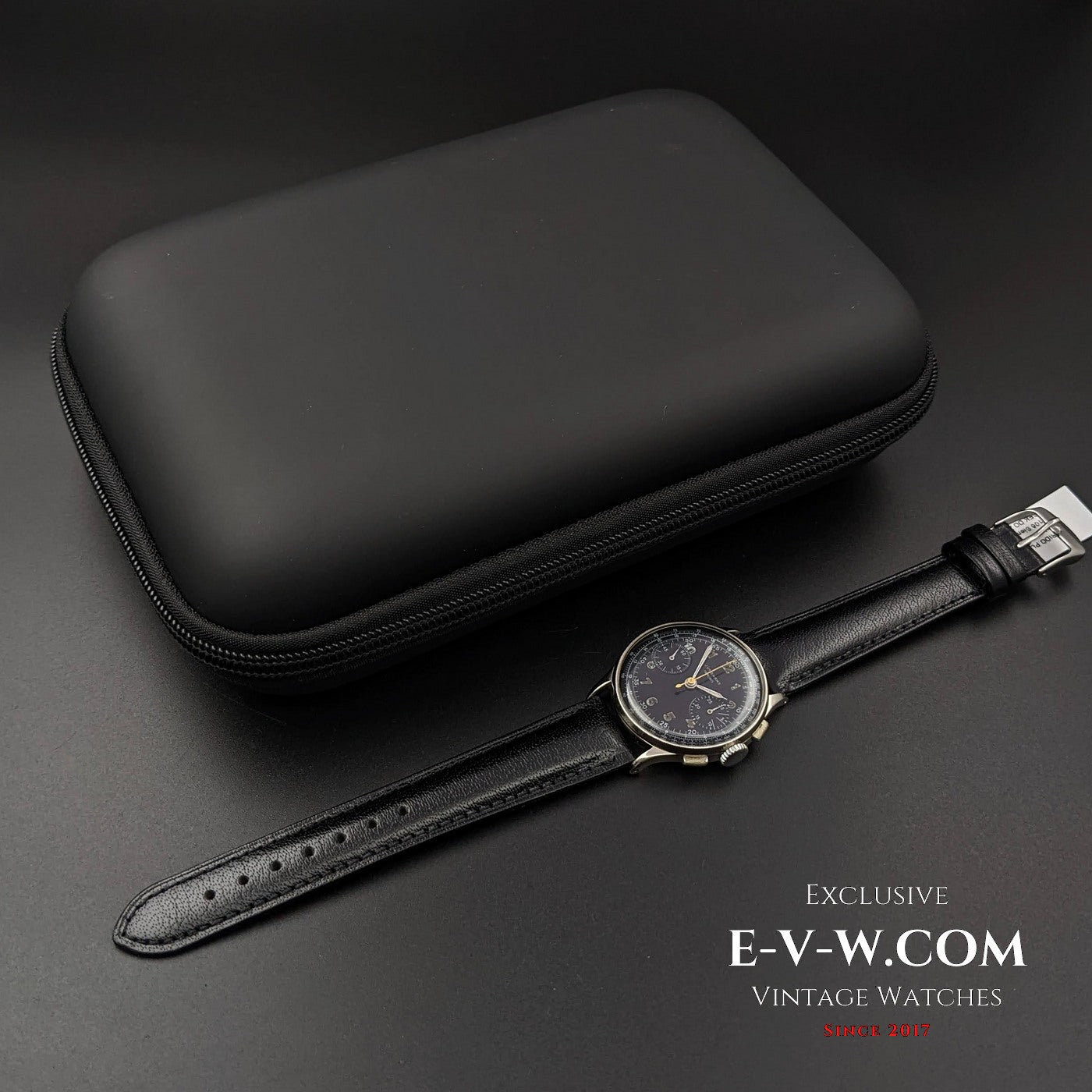 Junghans Rare Chronograph / cal. 88 / Vintage 1940s / Black dial / Fully Serviced