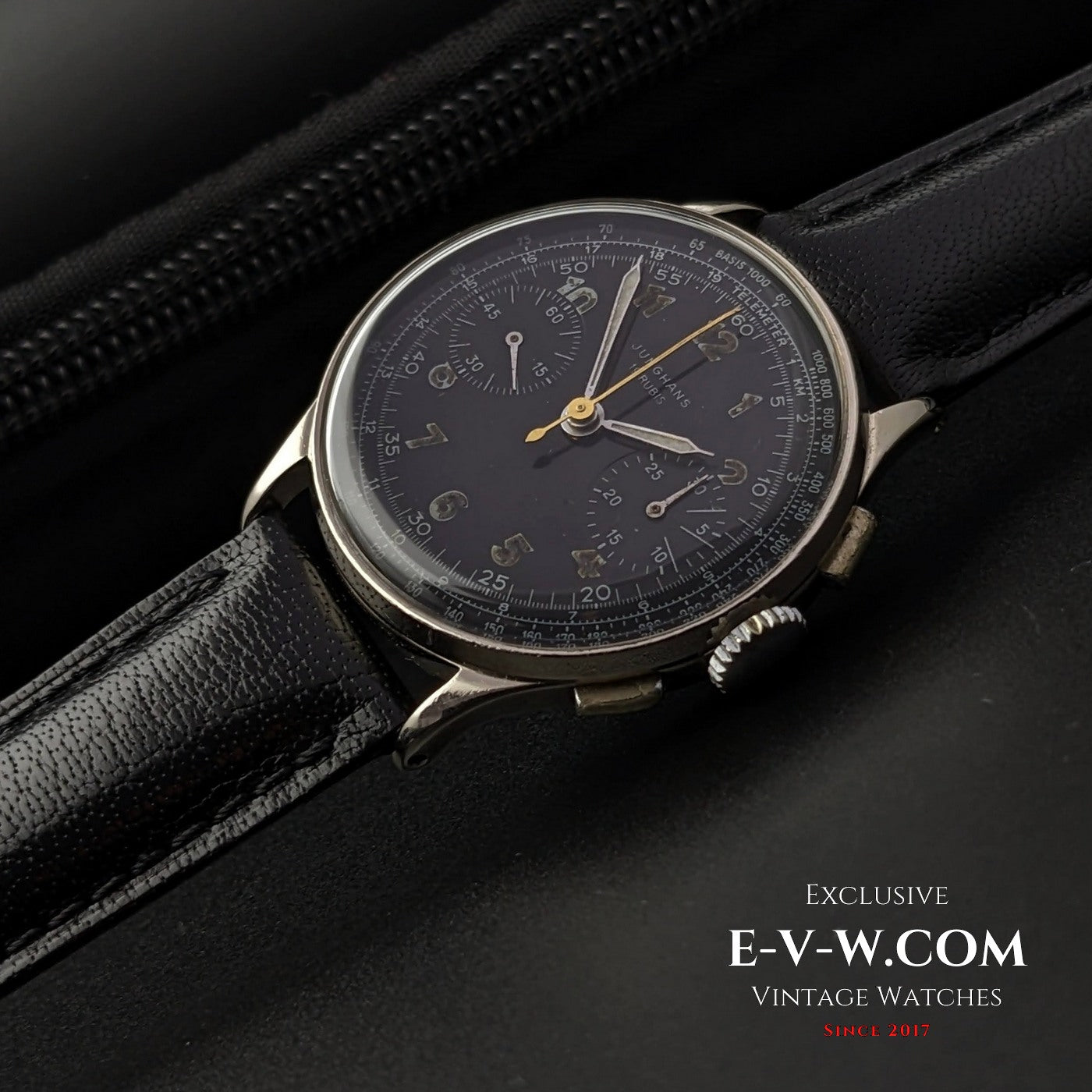Junghans Rare Chronograph / cal. 88 / Vintage 1940s / Black dial / Fully Serviced