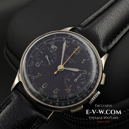 Junghans Rare Chronograph / cal. 88 / Vintage 1940s / Black dial / Fully Serviced