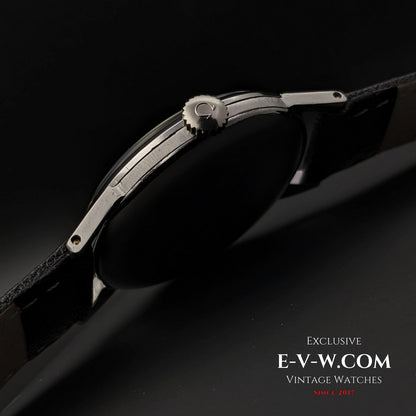 Omega Fab Suisse WWII / Cal 30T2 / Black Dial / Vintage 1944 / Fully Serviced