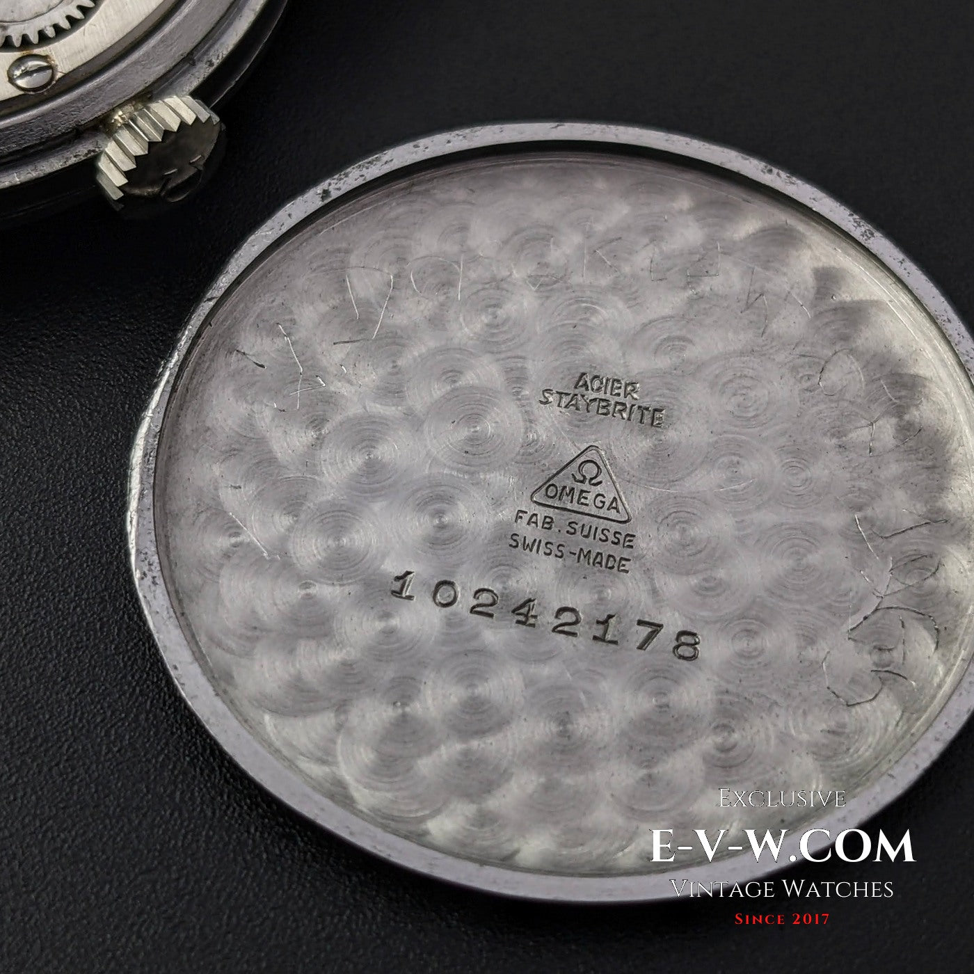 Omega Fab Suisse WWII / Cal 30T2 / Black Dial / Vintage 1944 / Fully Serviced