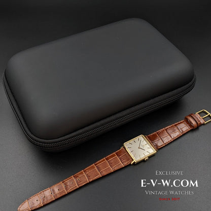 Omega Unique Square / 18 Karat Massivgold / Vintage 1965 / Komplett gewartet