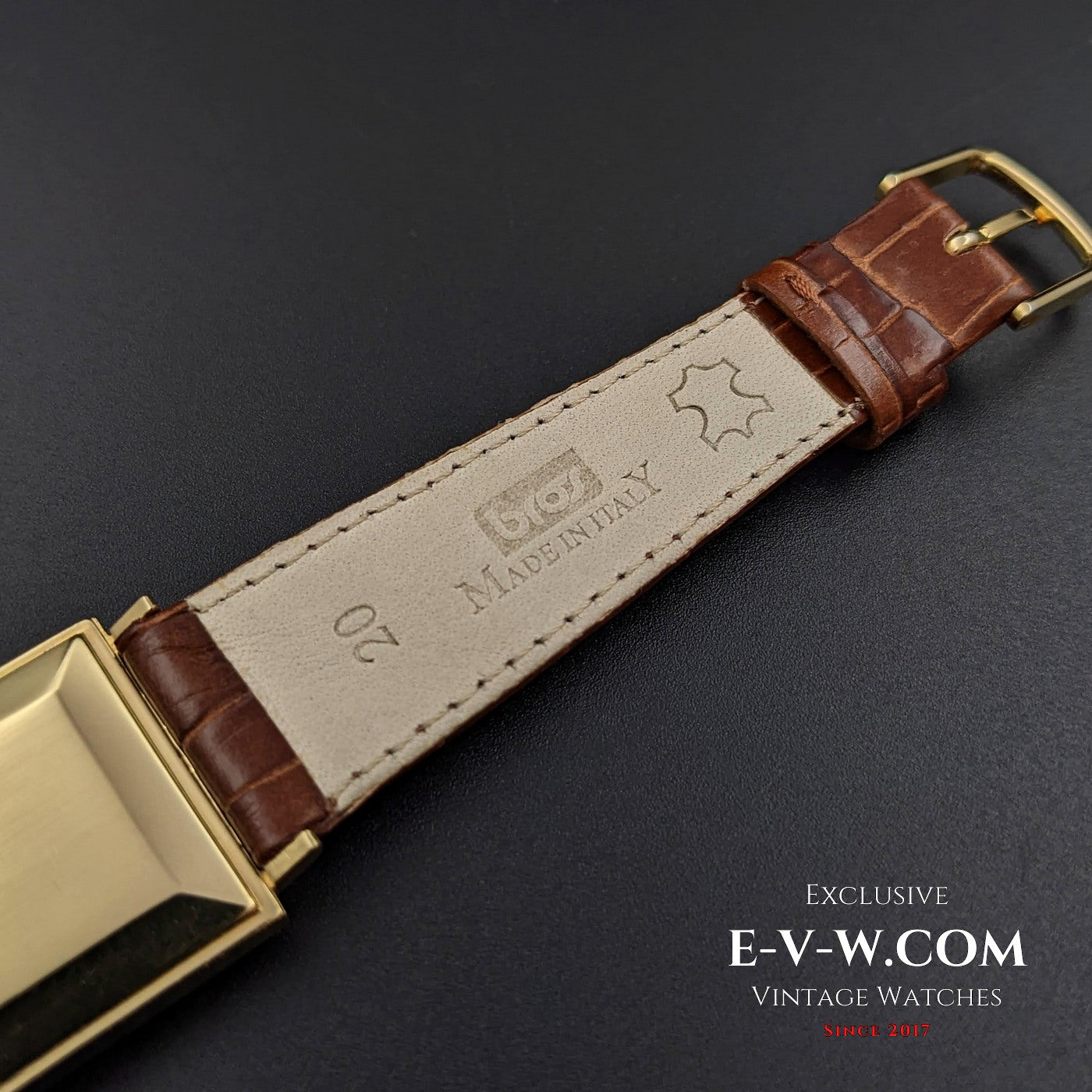 Omega Unique Square / 18 Karat Massivgold / Vintage 1965 / Komplett gewartet