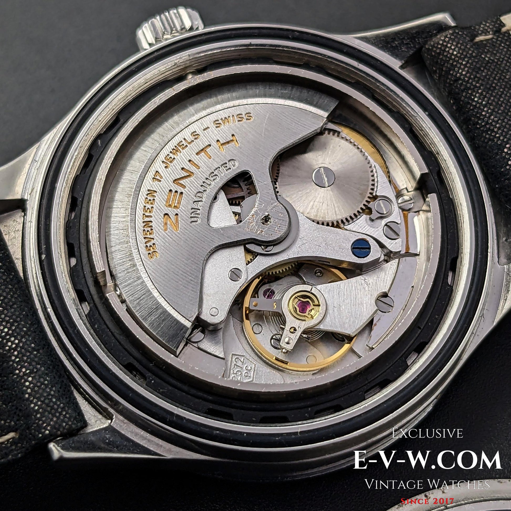 Rare Zenith DEFY Automatic Pat 493877 / Jumbo 38mm / Vintage 1970s / Cal.2572.PC / Ref.010210380 / Fully Serviced