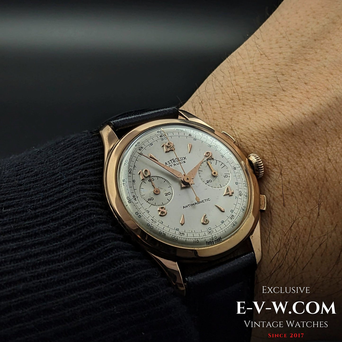 Unique Astrolux Antimagnetic Chronograph 18K 750 solid gold  / Jumbo 38 mm / Rare cal. Valjoux 92 / Vintage 1950s