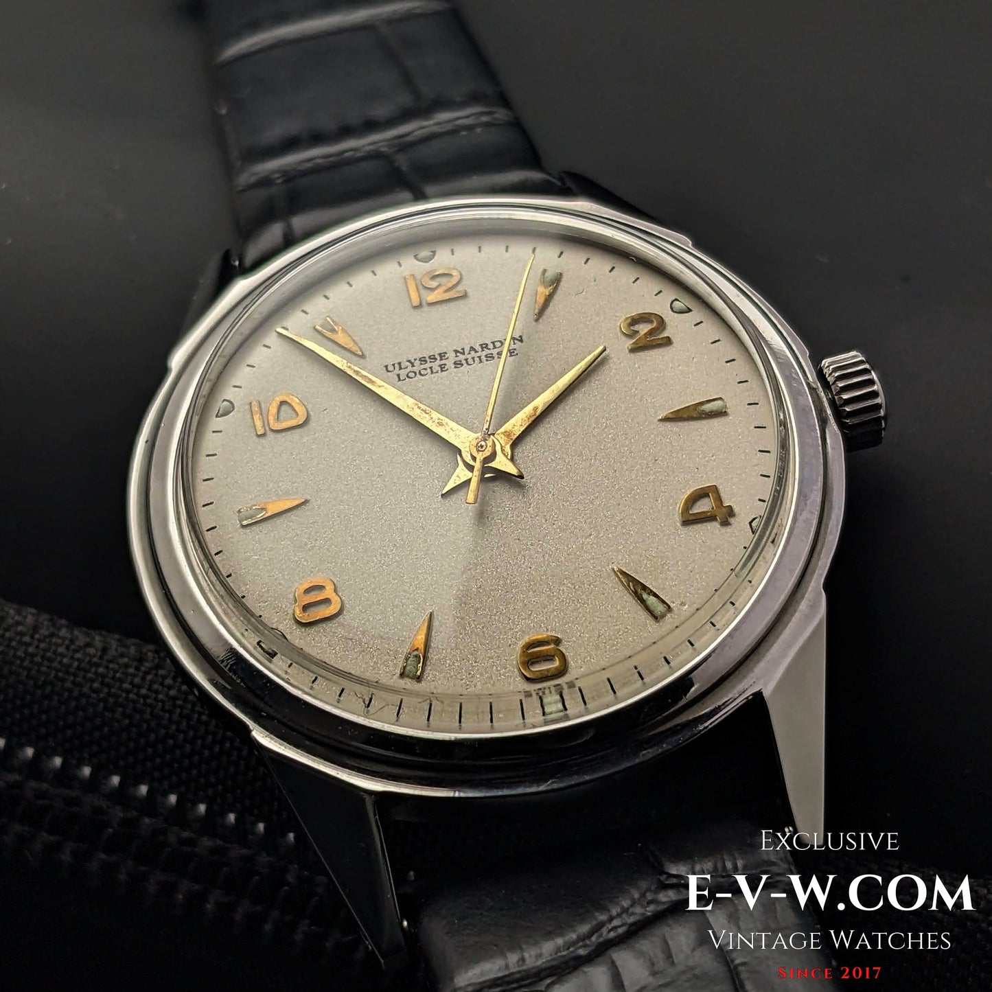 Rare Ulysse Nardin Locle Suisse  WWII  Vintage 1940s