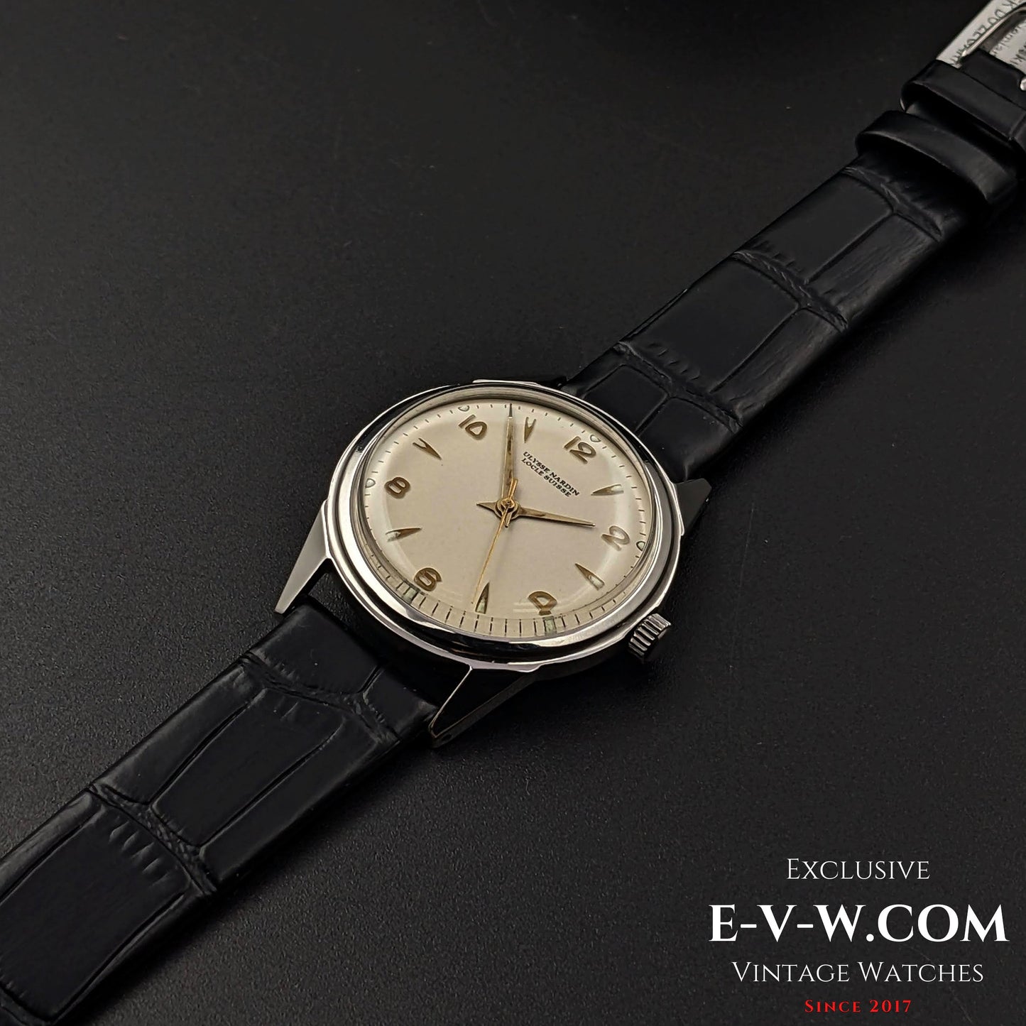 Rare Ulysse Nardin Locle Suisse  WWII  Vintage 1940s