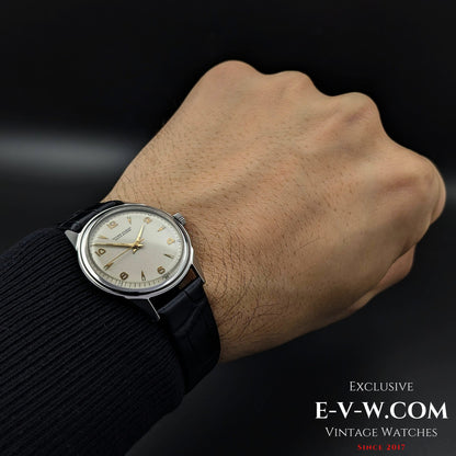 Rare Ulysse Nardin Locle Suisse  WWII  Vintage 1940s