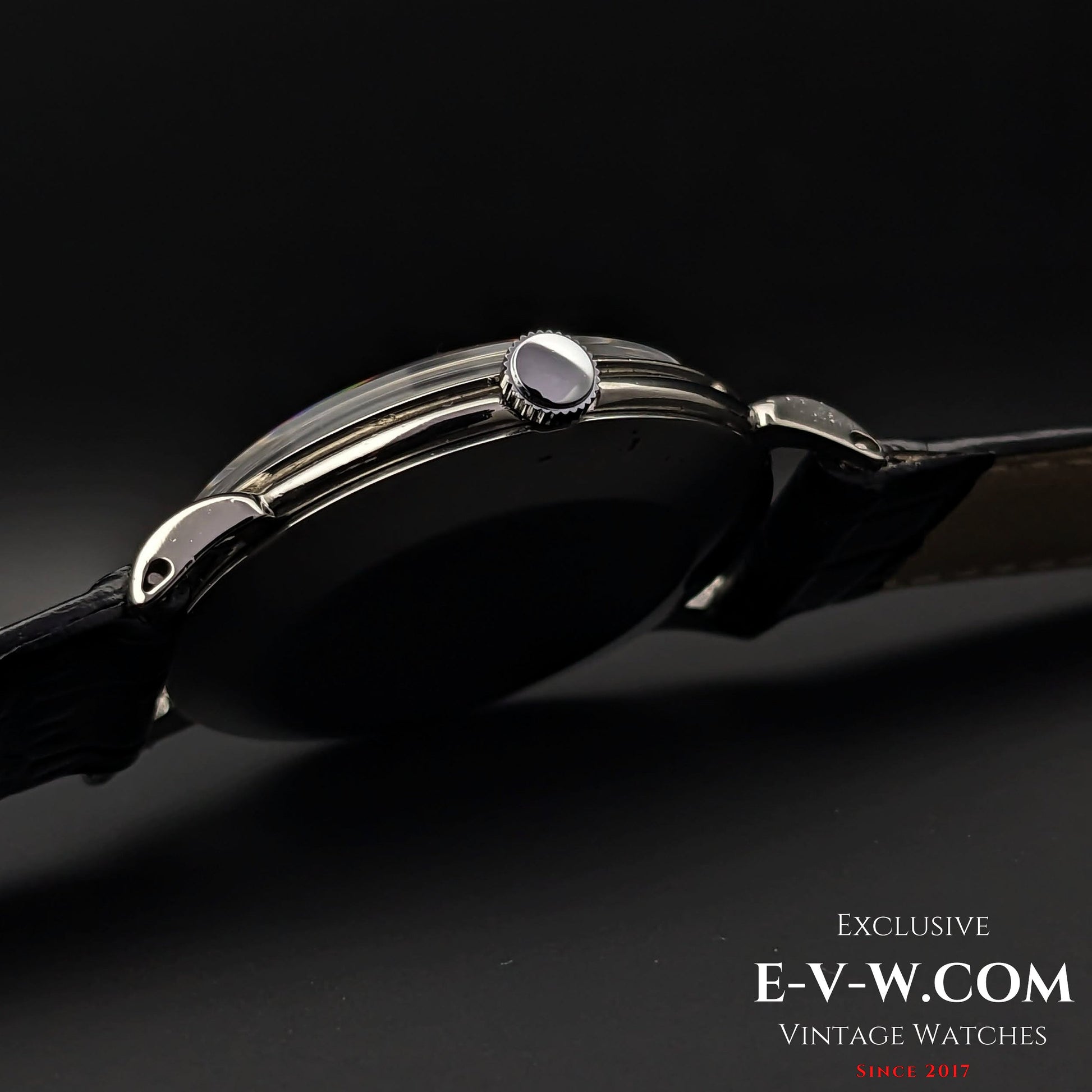 Omega Bull's Eye Dial Automatic Bumper / ref 2398-1 / cal.332 Vintage 1947 