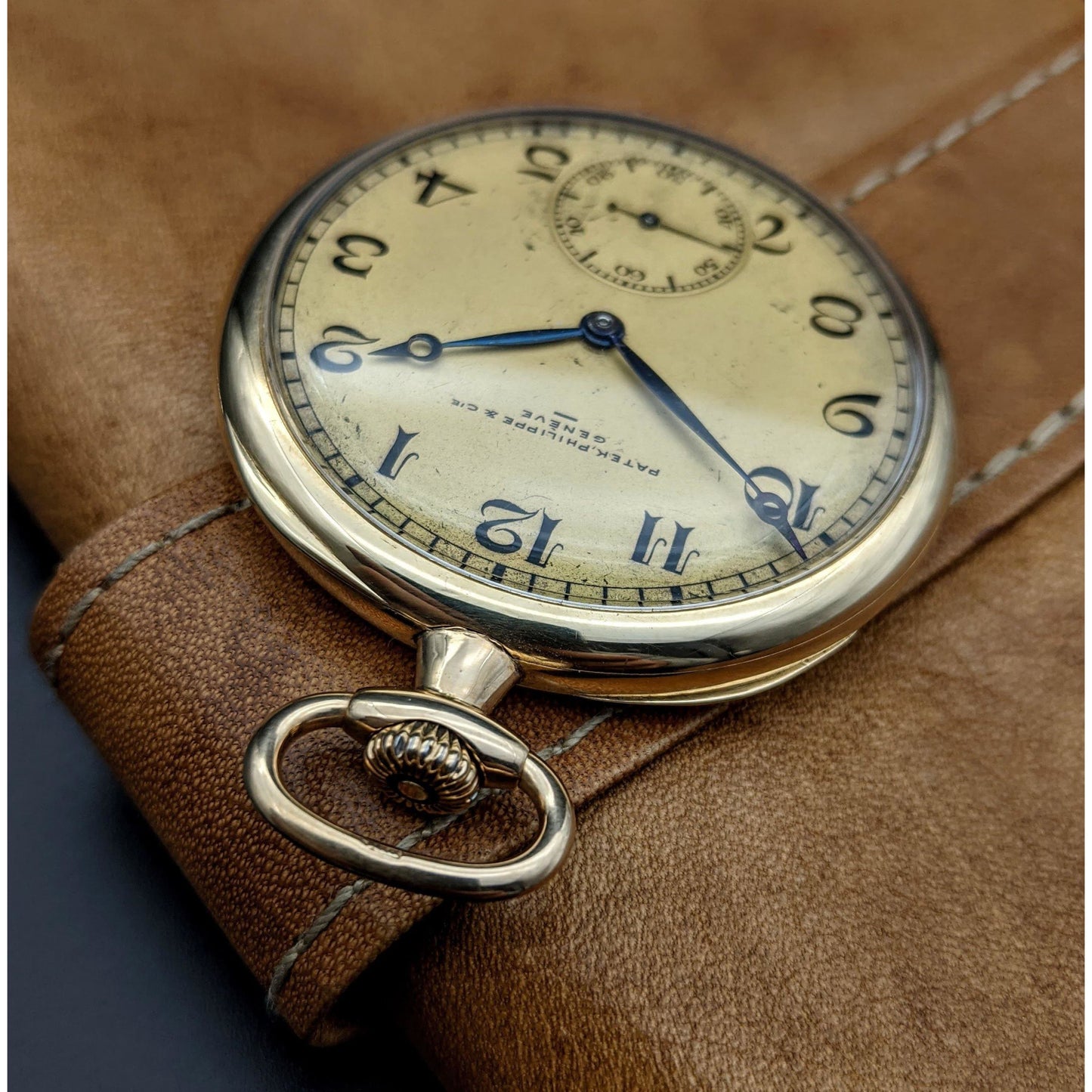 Patek Philippe 1924 unique Geneve Gold with Extract from  Patek Philippe Archives - E-V-W.com