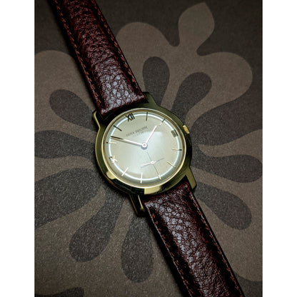 Patek Philippe Calatrava 18k Gold / very rare dial with silver ring/Patek Philippe Certificate and Box - E-V-W.com